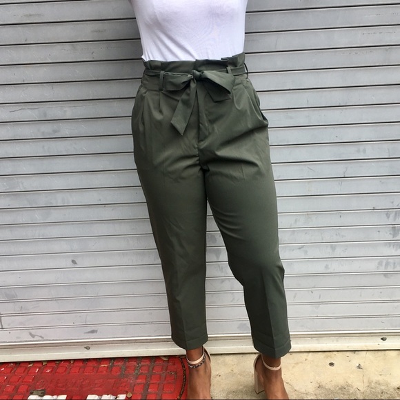 SOLD.    Papers bag waisted tapered legs - Picture 5 of 8